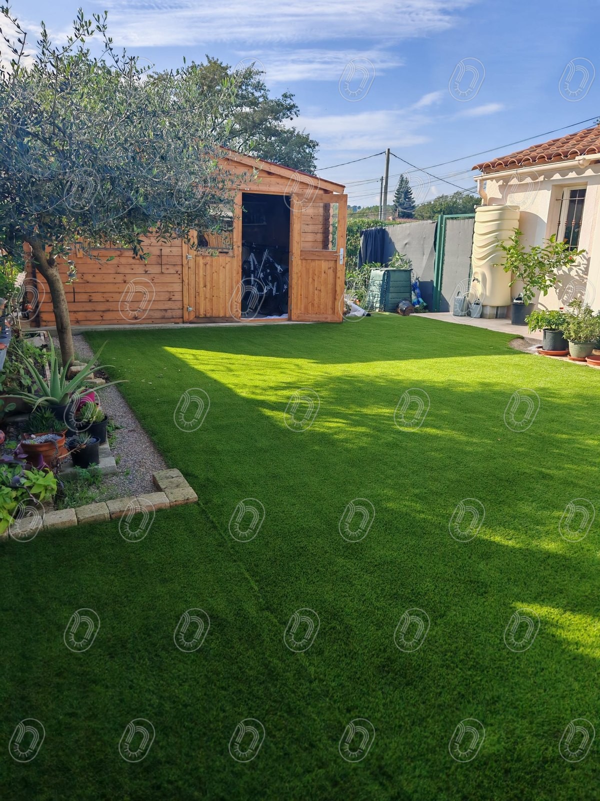 Vue générale du jardin réaménagé à Trans-en-Provence