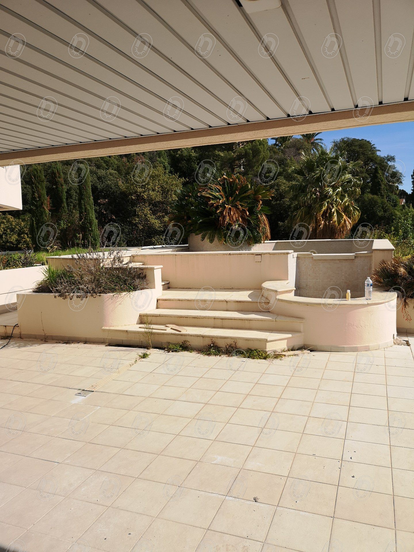 image0000001 Toit terrasse avant travaux à Cannes