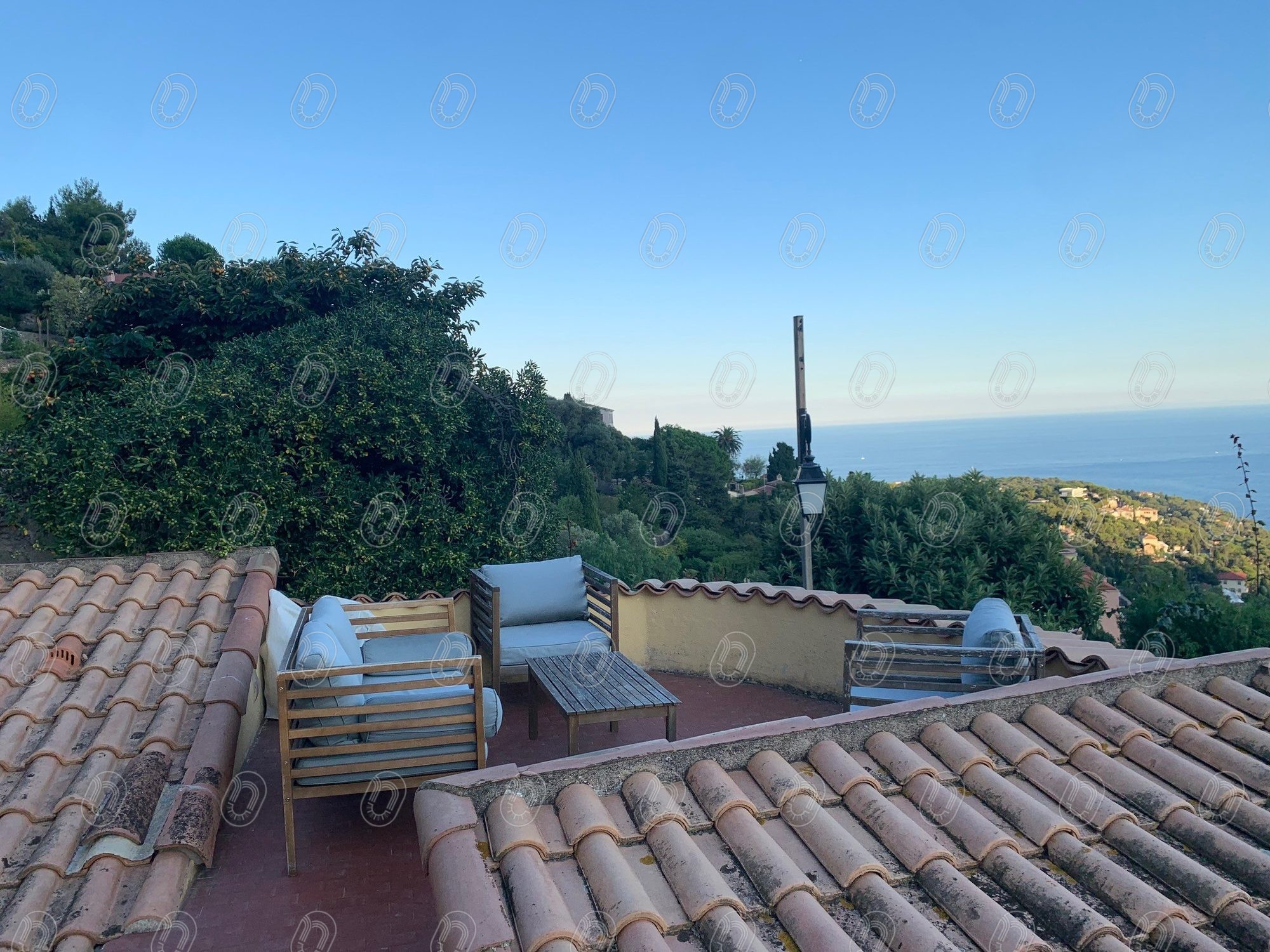 terrasse-haute-vue-mer-roquebrune-cap-martin Terrasse haute avec vue sur la Méditerranée du projet Soléa à Roquebrune-Cap-Martin